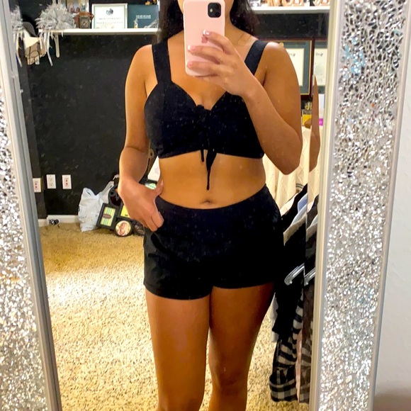 Black crop top - Picture 5 of 5